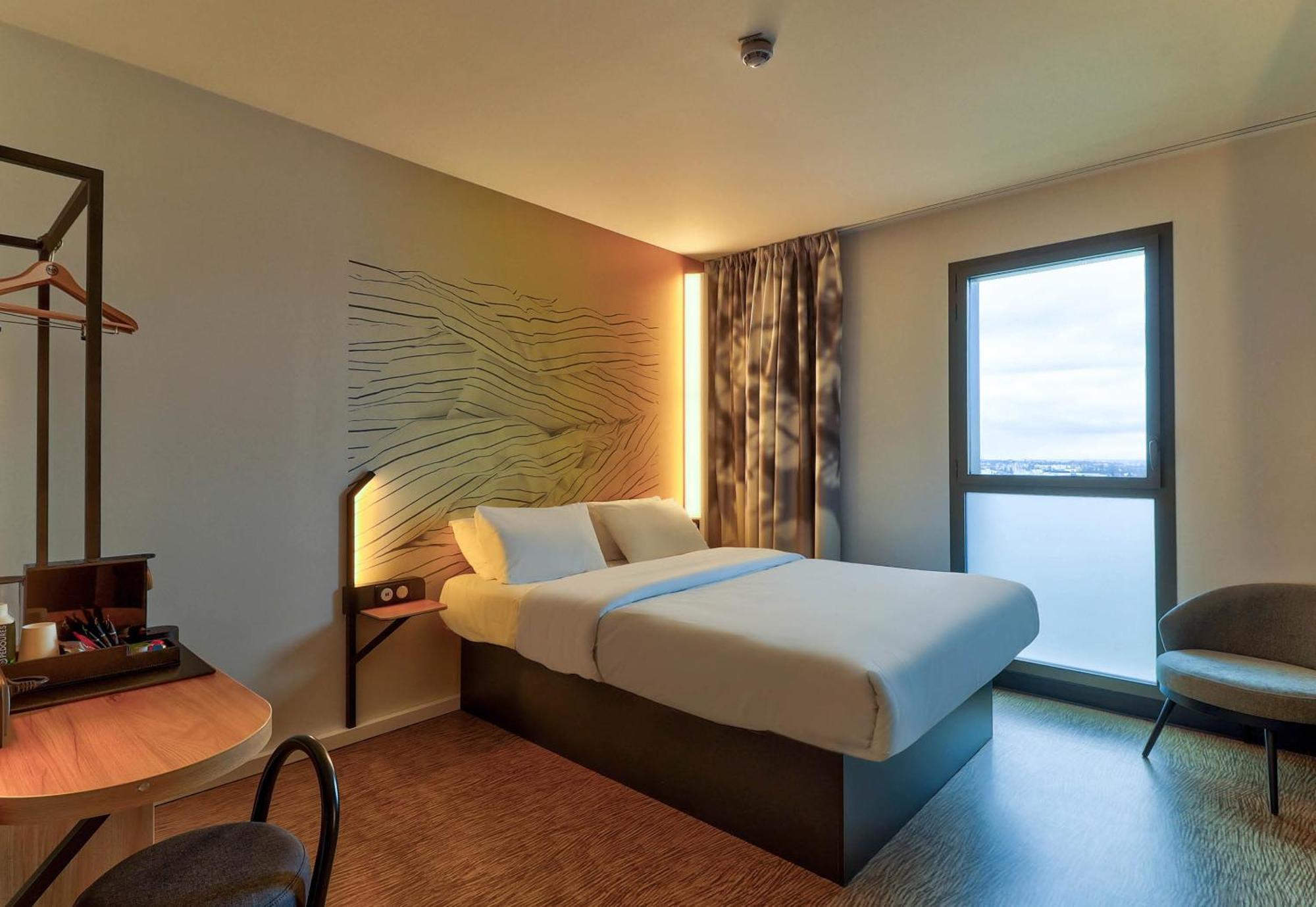 B&B Hotel Dijon Valmy Toison D'Or Dış mekan fotoğraf